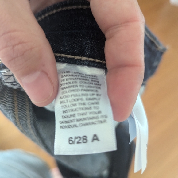 Lucky Brand mid rise skinny jeans size 6/28 - Picture 3 of 7